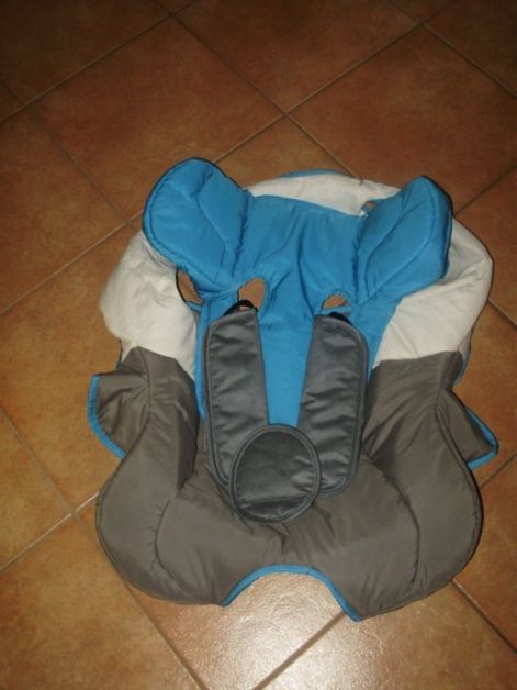 ultimax_szurke-hupikek-feher.jpg